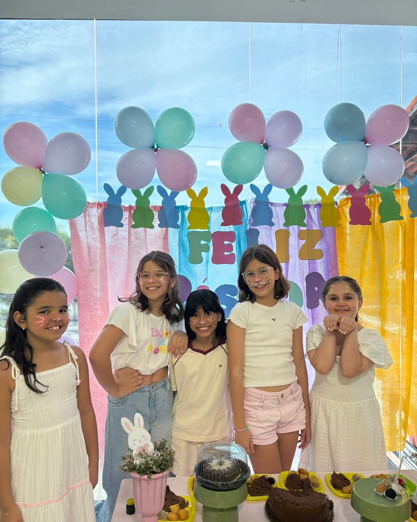 Festa de Páscoa com as alunas